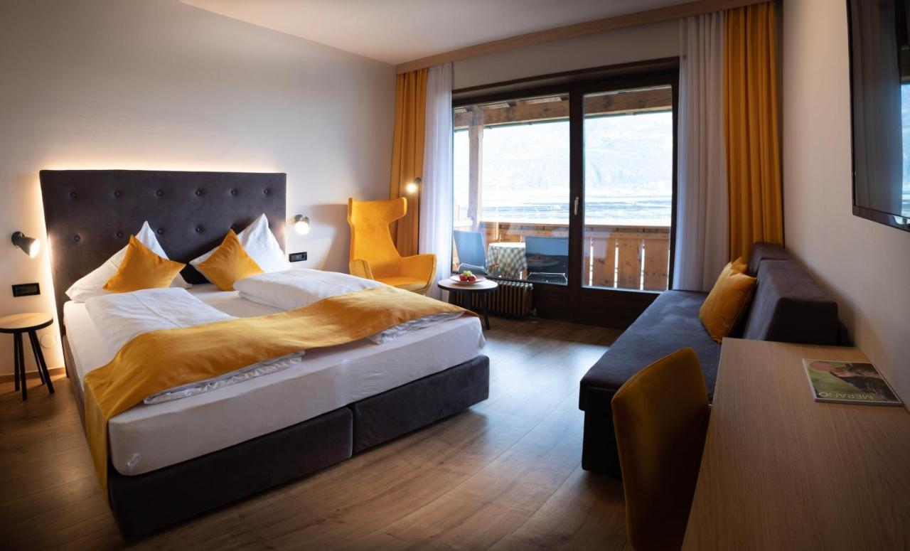 Hotel Und Residence Johanneshof Marlengo Esterno foto