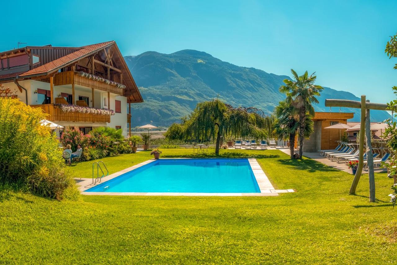 Hotel Und Residence Johanneshof Marlengo Esterno foto